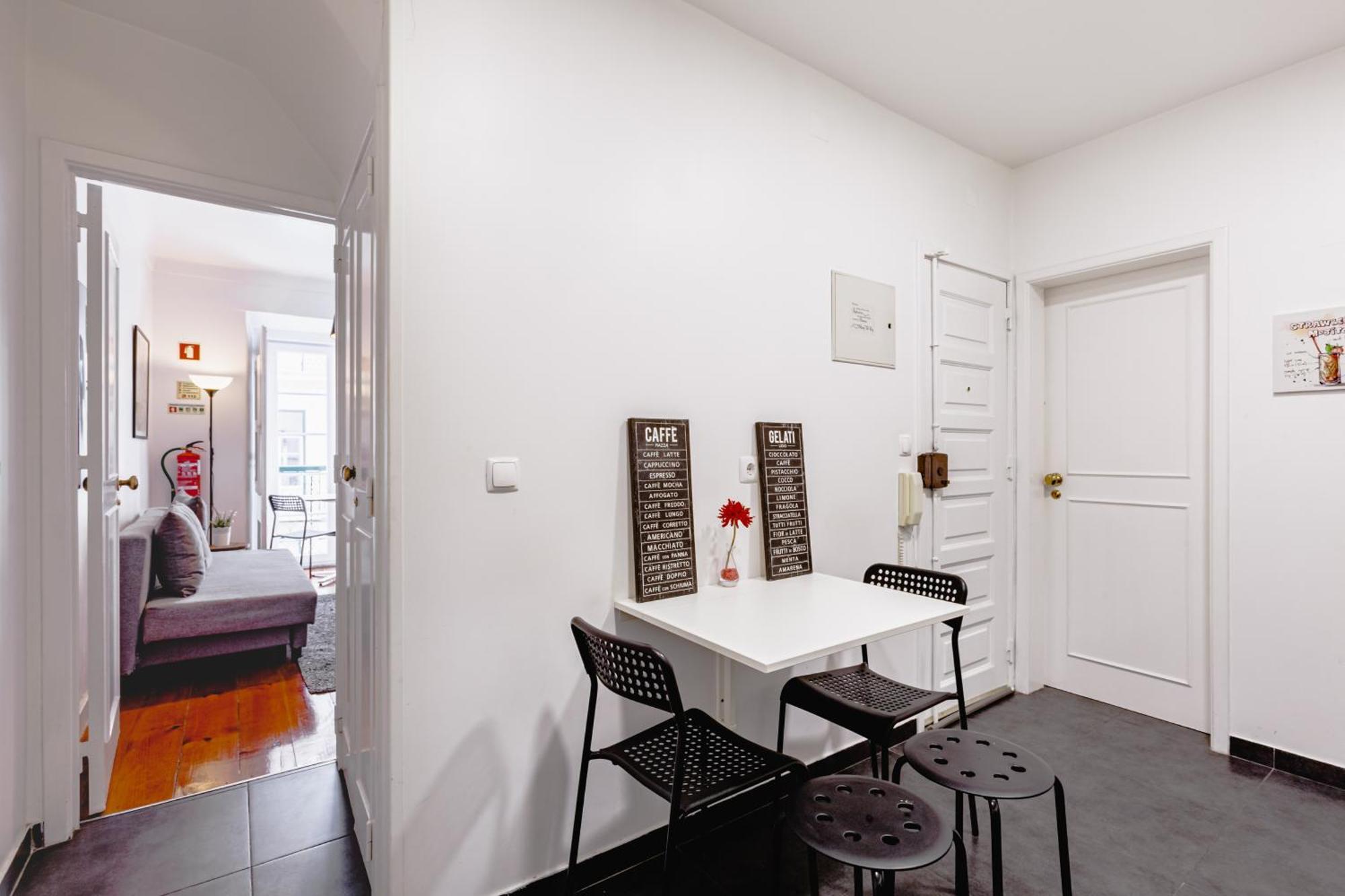 Visit Lisbon 4Fun - Anjos Apartment Екстер'єр фото